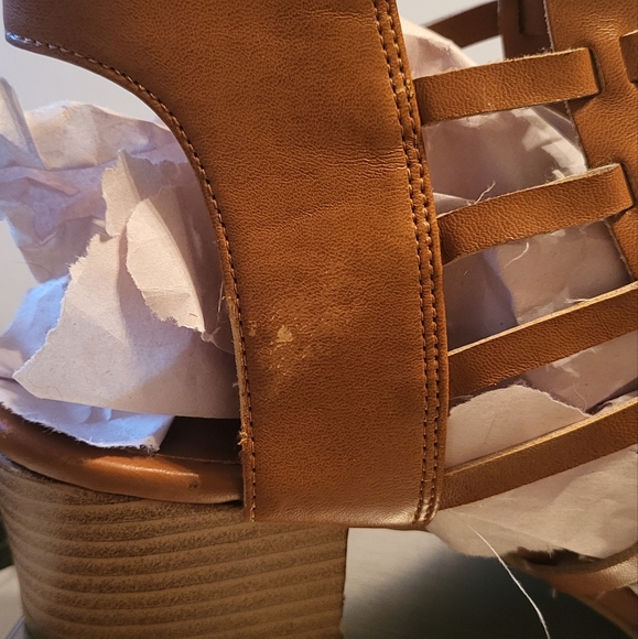 American Eagle Gladiator Sandals Size 5 - Picture 7 of 7